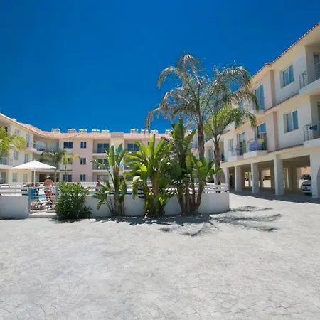 Villa How To Rent Your Own Luxury Holiday In For Less Than Basic 1287 *