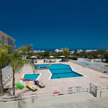 Villa How To Rent Your Own Luxury Holiday In For Less Than Basic 1287